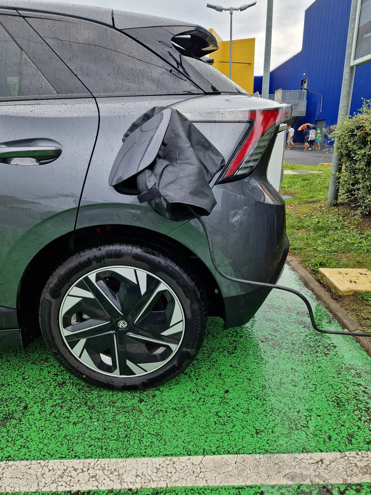 Housse pliable pour port de charge de voiture hybride