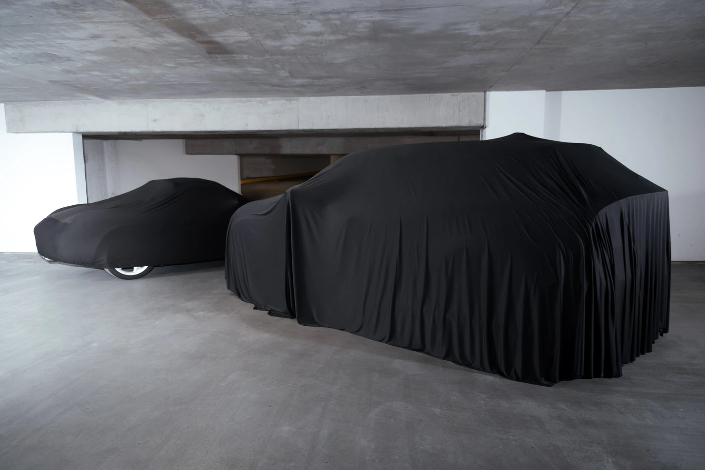 Drap showroom SUV