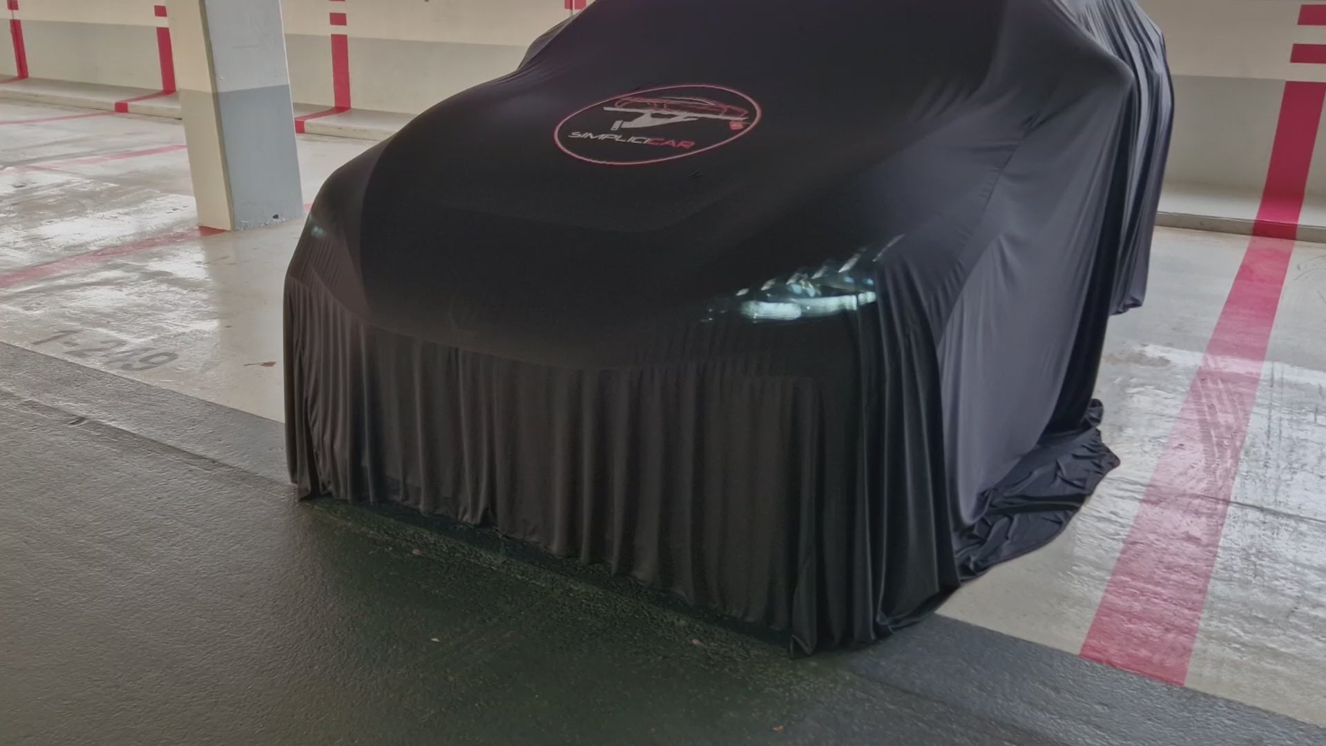 Drap de showroom voiture